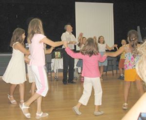 dance_osmall (17K)