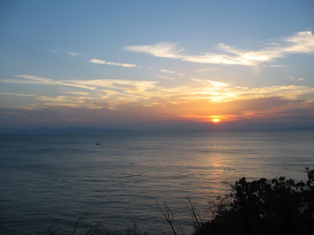 headlandsunsetsmall (31K)